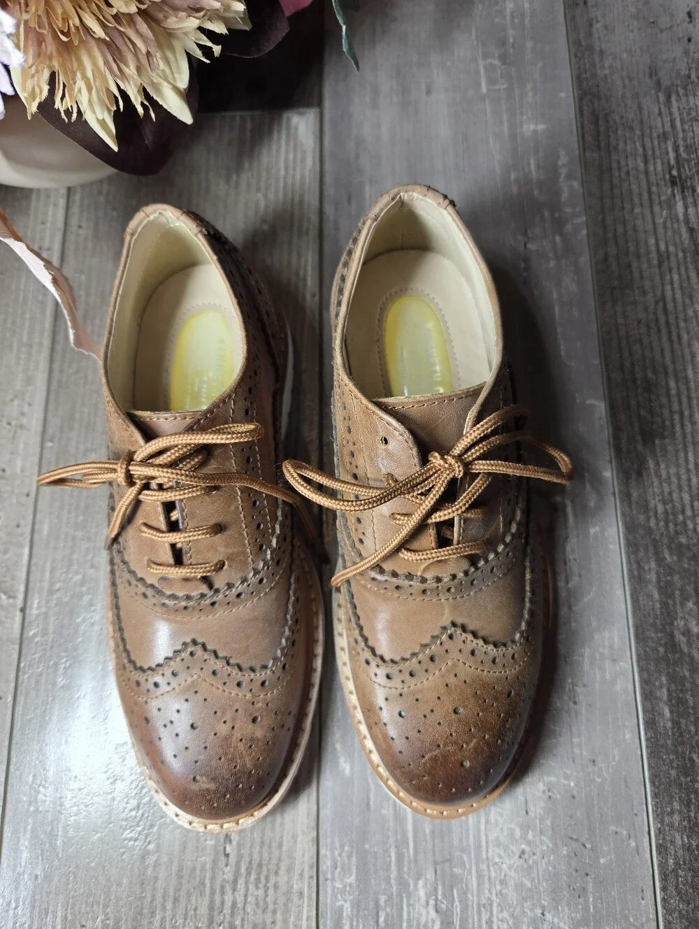 Kenneth Cole New York Boys Size 13 Cognac Leather Wingtip Brogues